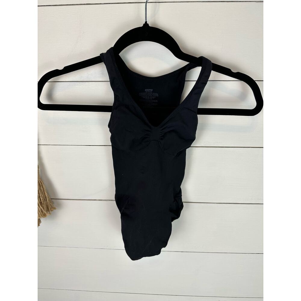 NWOT Skims Seamless Sculpt Scoop Neck Thong Bodysuit Onyx- XS